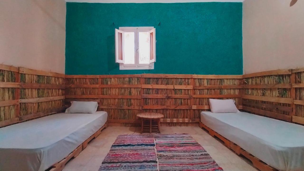 Agpen Teswa Hostel Siwa Oasis ภายนอก รูปภาพ