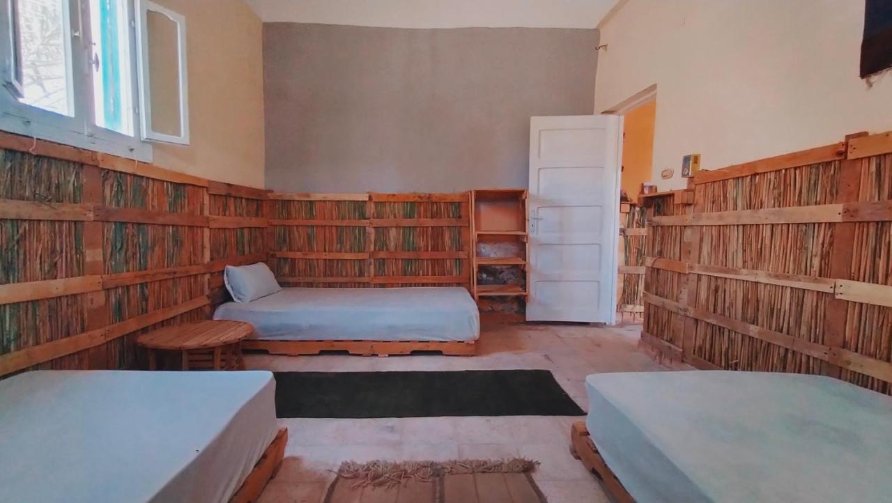 Agpen Teswa Hostel Siwa Oasis ภายนอก รูปภาพ