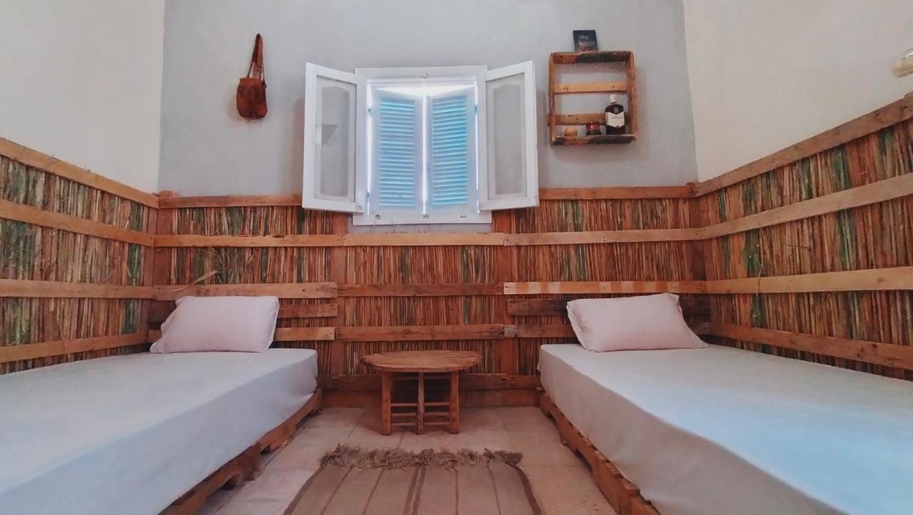Agpen Teswa Hostel Siwa Oasis ภายนอก รูปภาพ